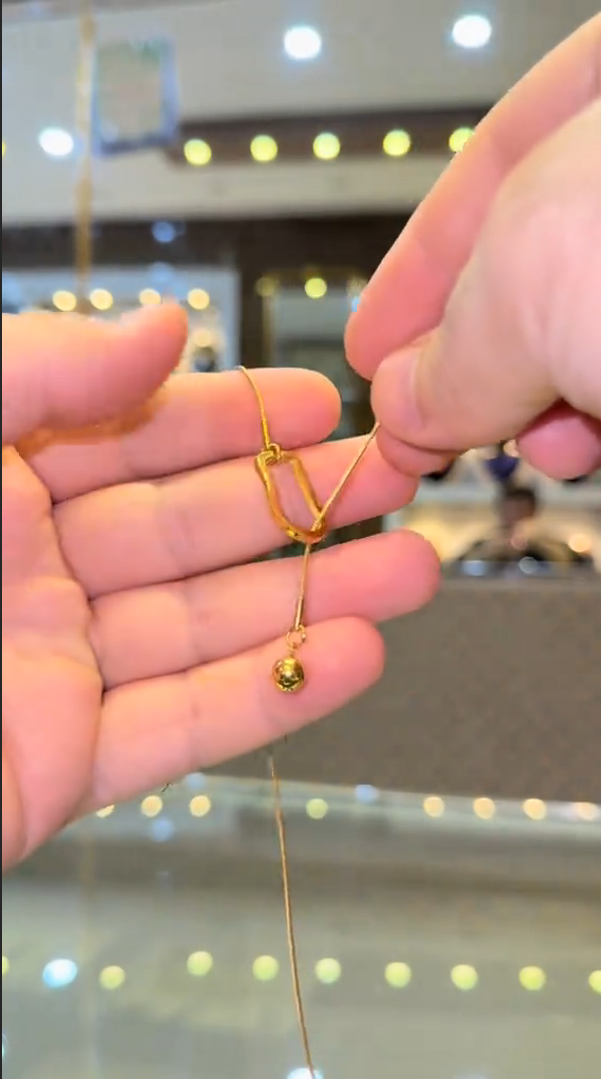 New Golden-Pearl Necklace