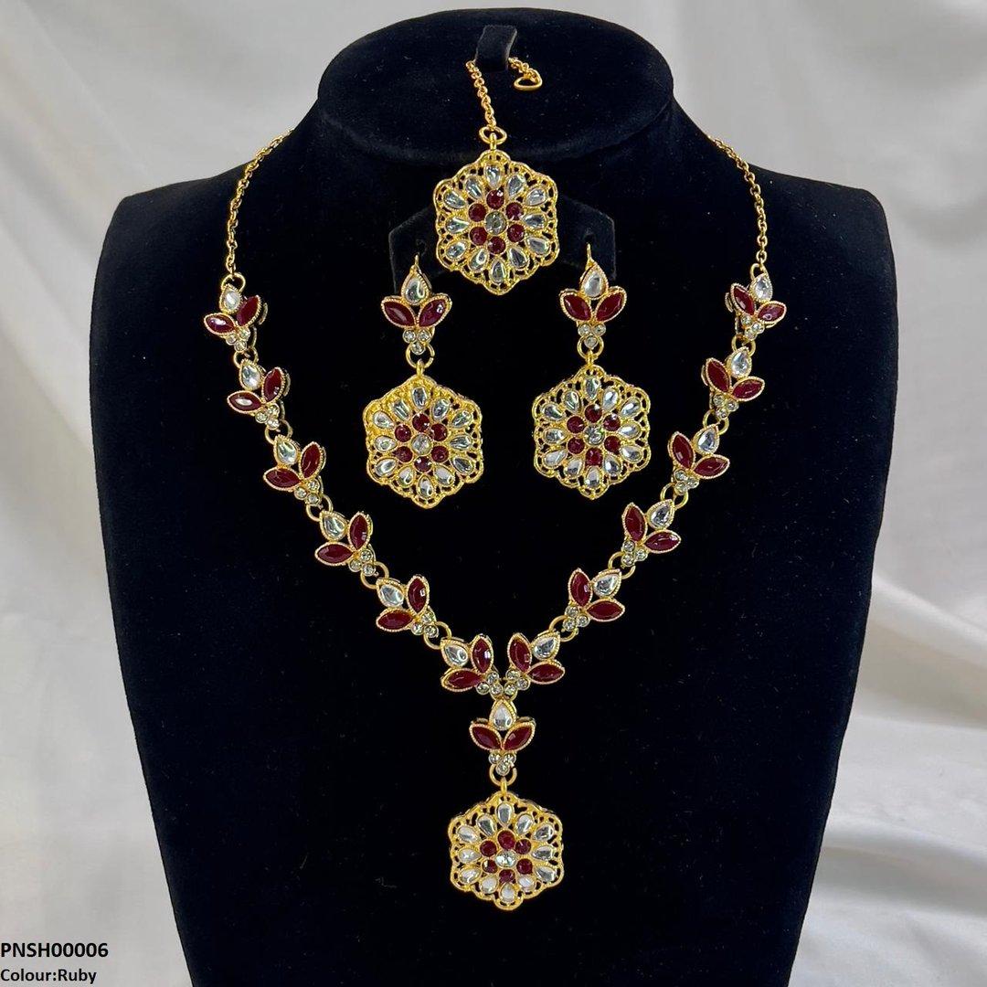 Tear/Flower Drop Necklace Set