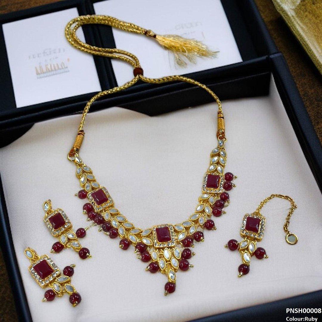 Rectangle/Tear Necklace Set