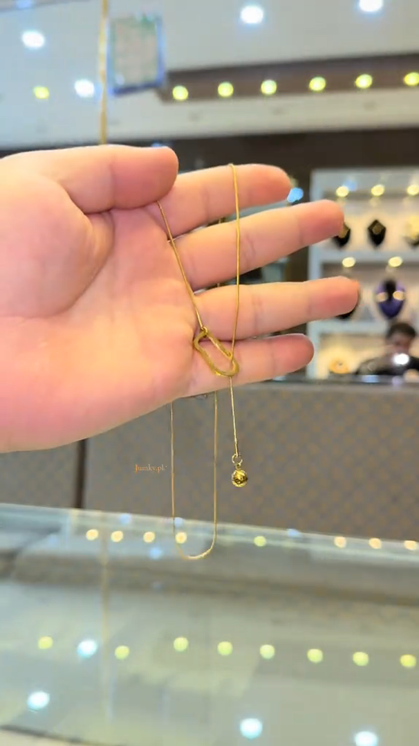 New Golden-Pearl Necklace